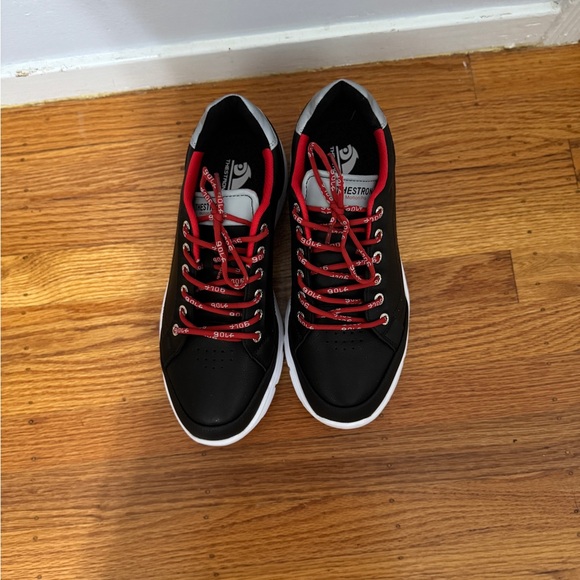 Black and Red Men's Golf shoes - Picture 2 of 2